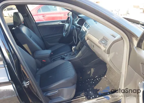 2022 Volkswagen Tiguan 2.0T Se R-Line Black из США, поврежденный, VIN 3VV8B7AX3NM003952